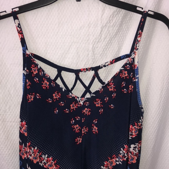 Floral Dress in a size Medium with back and angular detailing - Picture 9 of 9